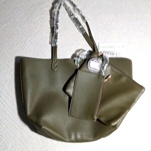 NWT Malibu Skye Olive Green 3 piece Vegan Leather Tote purse